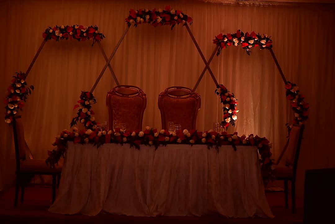 Arche de mariage — Hôtel Makepe Palace